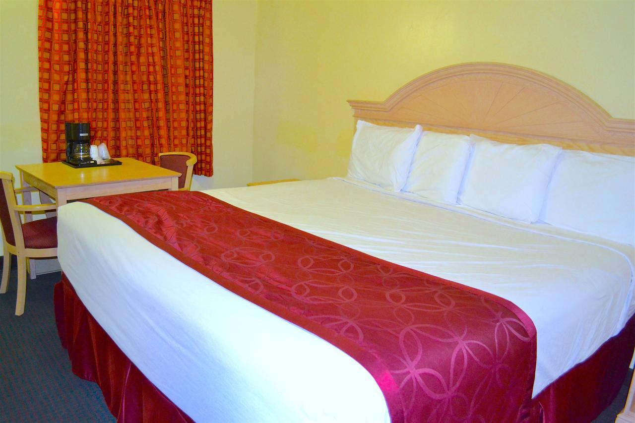 Passport Inn Niagara Falls Eksteriør billede