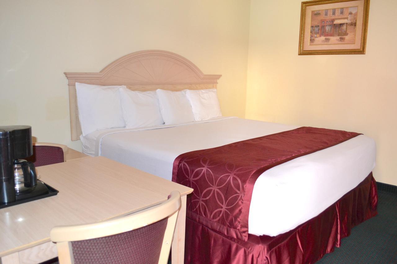 Passport Inn Niagara Falls Eksteriør billede